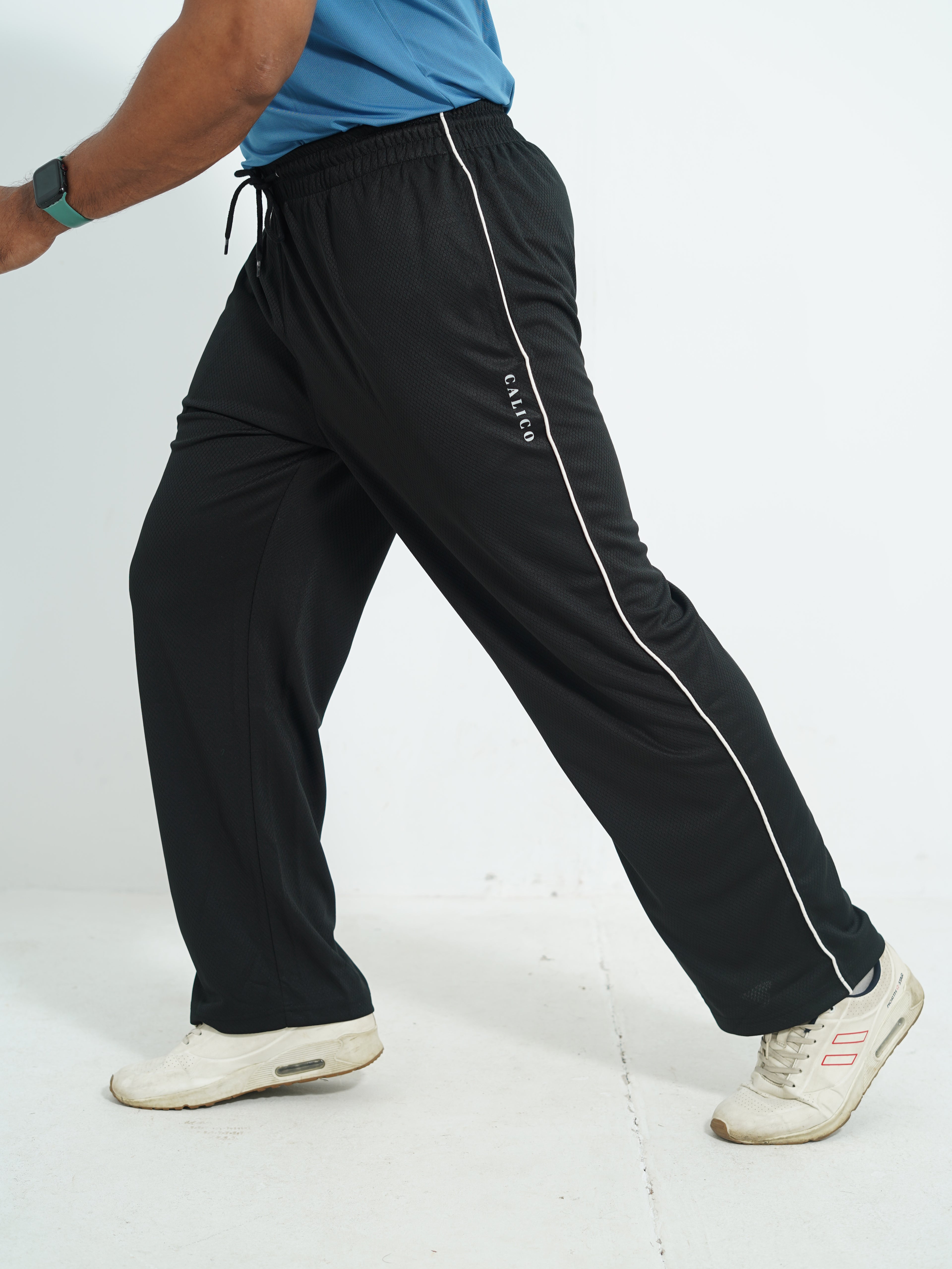 Men Active Wear Regular Fit Trouser - Black