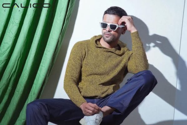 Sweater with Hoodie